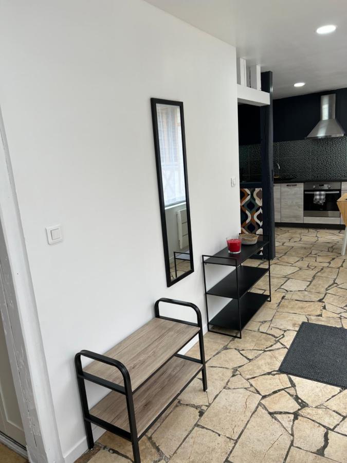 Maison Savinienne Sainte-Savine Екстериор снимка
